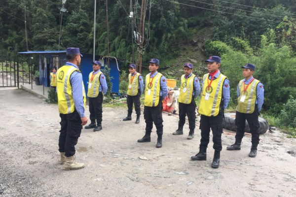 Deluxe Security Services Images (10)