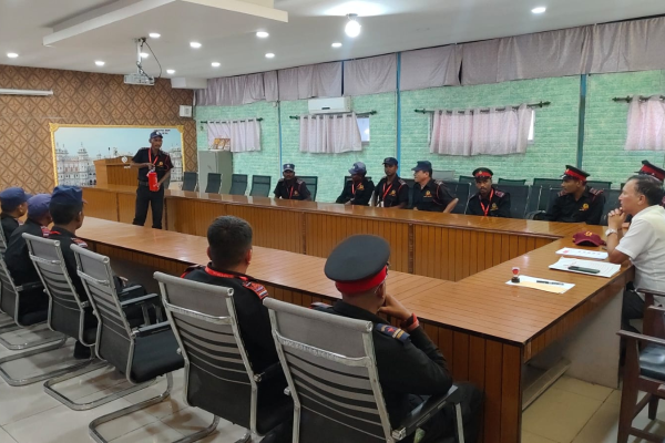 Deluxe Security Services Images (19)